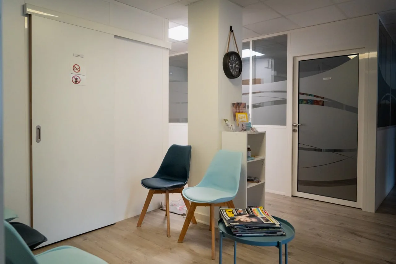osteopathe-chaponost-salle-attente-cabinet-alexia-buffat